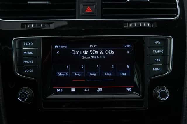 Volkswagen Golf (2013) thumbnail 24