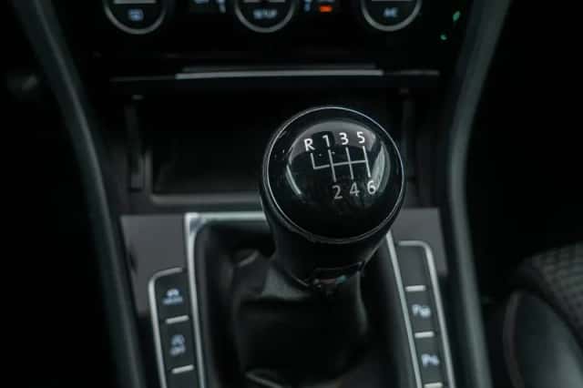 Volkswagen Golf (2013) thumbnail 27