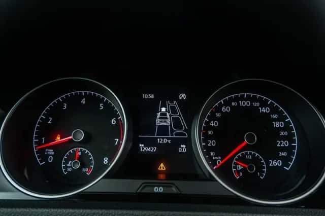 Volkswagen Golf (2013) thumbnail 31