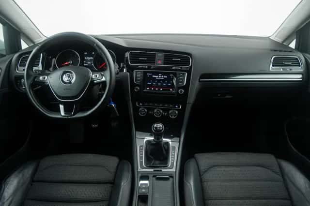 Volkswagen Golf (2013) thumbnail 6