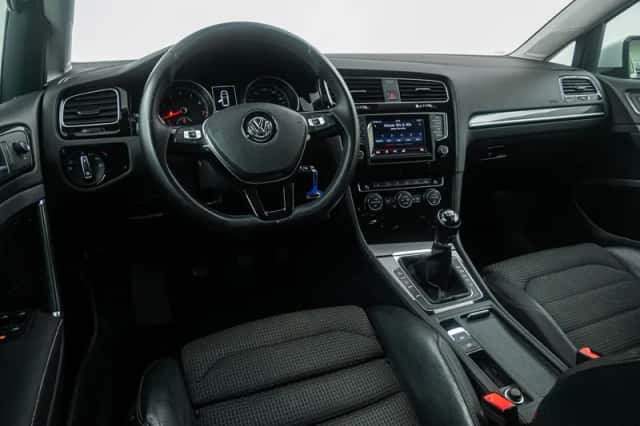 Volkswagen Golf (2013) thumbnail 8