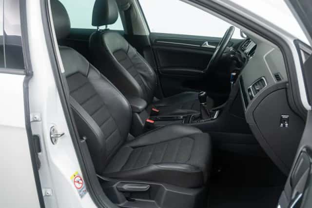 Volkswagen Golf (2013) thumbnail 9