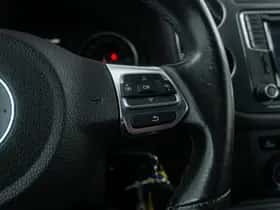 Volkswagen Tiguan (2016) thumbnail 22