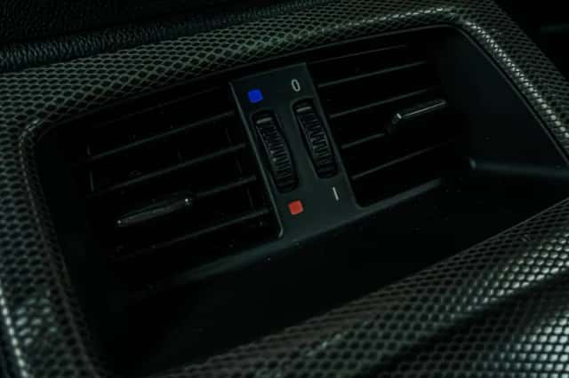 BMW 3-Serie (2010) thumbnail 28