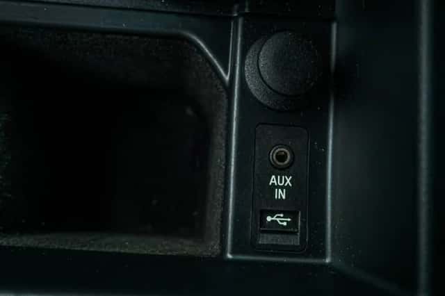 BMW 3-Serie (2010) thumbnail 29