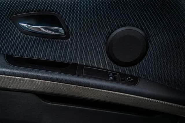 BMW 3-Serie (2010) thumbnail 30