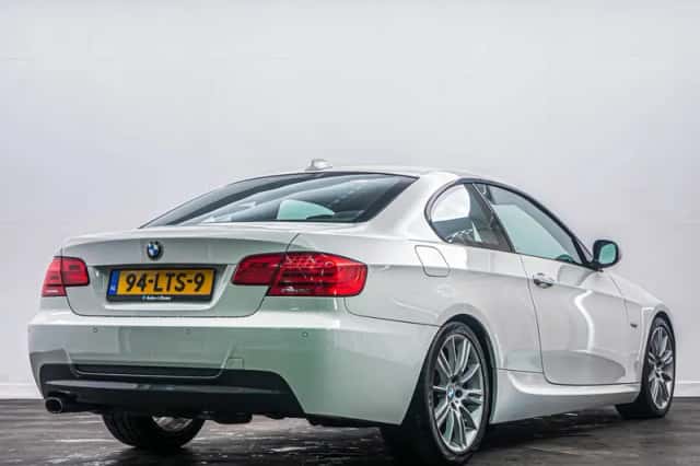 BMW 3-Serie (2010) thumbnail 4