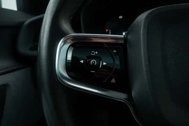 Polestar 2 (2020) thumbnail 27