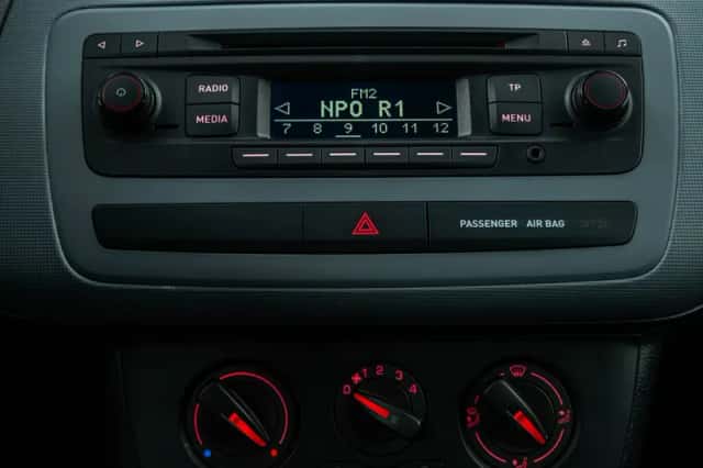SEAT Ibiza (2014) thumbnail 23