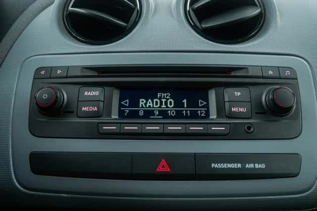 SEAT Ibiza (2014) thumbnail 25