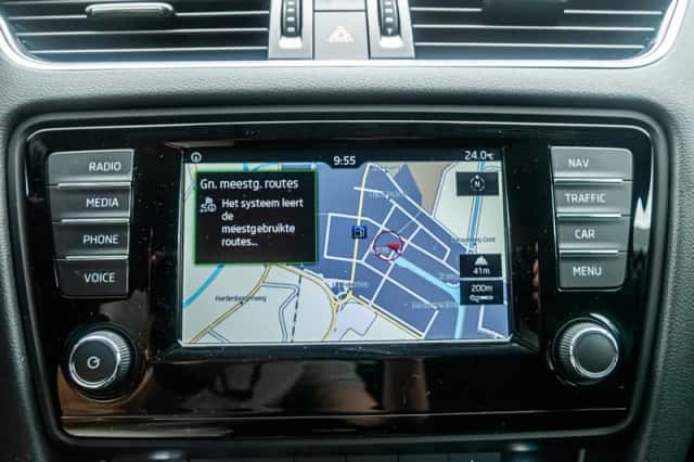 Škoda Octavia (2016) thumbnail 26