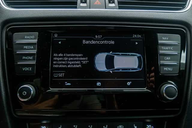 Škoda Octavia (2016) thumbnail 27