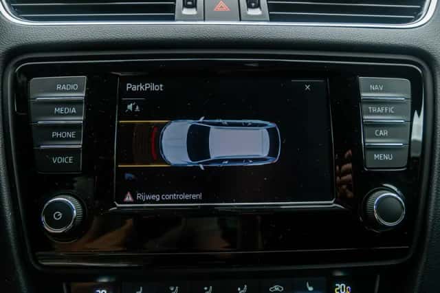 Škoda Octavia (2016) thumbnail 28