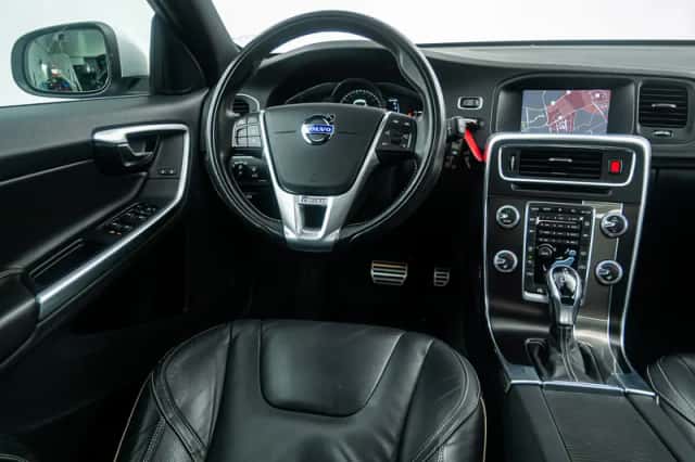 Volvo V60 (2018) thumbnail 19