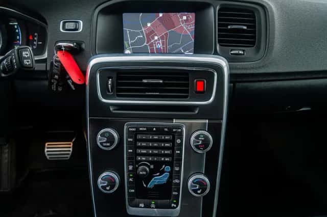 Volvo V60 (2018) thumbnail 27
