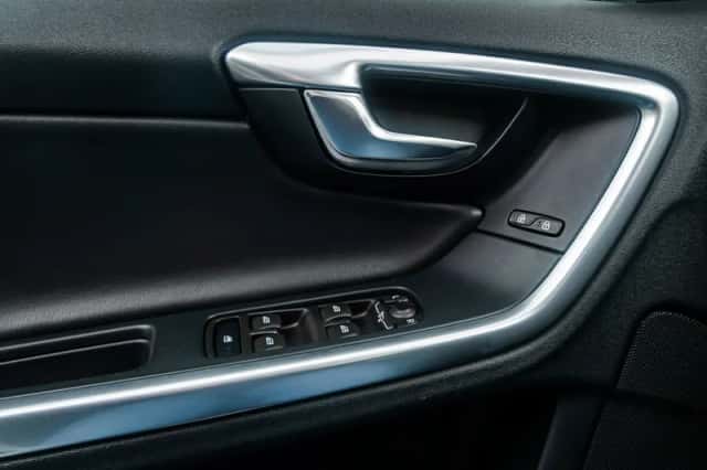Volvo V60 (2018) thumbnail 34