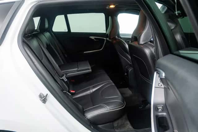 Volvo V60 (2018) thumbnail 8