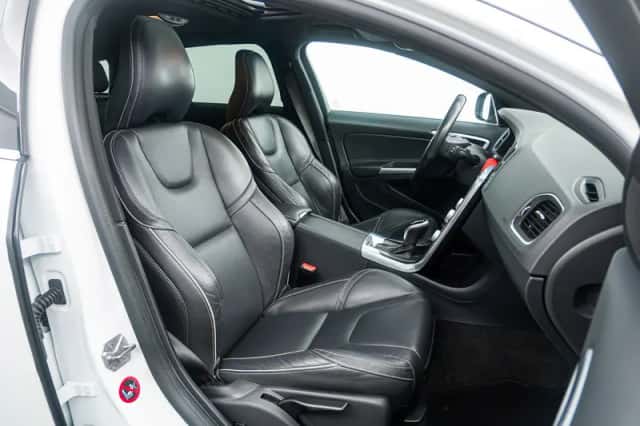 Volvo V60 (2018) thumbnail 9