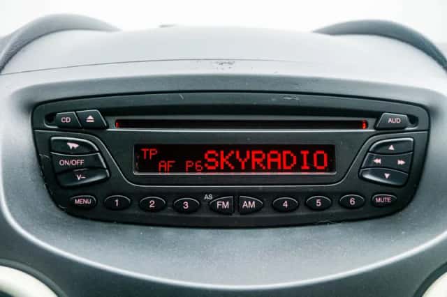 Ford Ka (2013) thumbnail 23