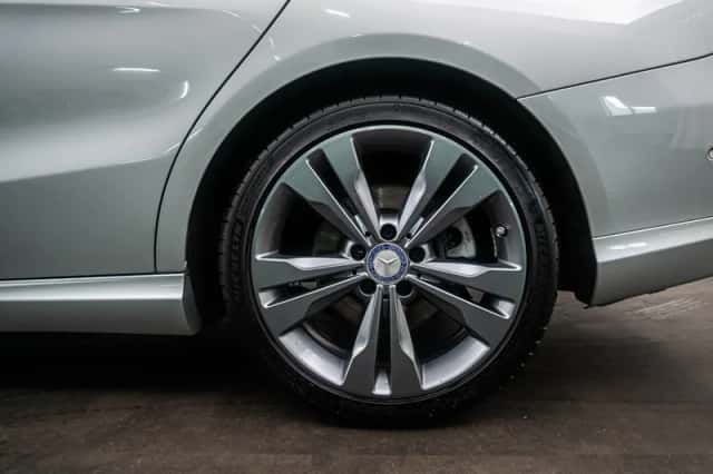 Mercedes-Benz CLA-Klasse (2017) thumbnail 15