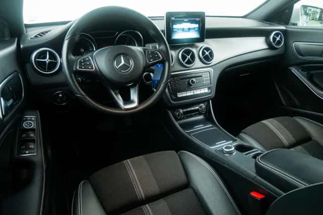 Mercedes-Benz CLA-Klasse (2017) thumbnail 18