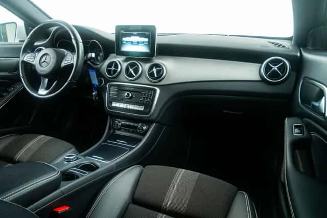 Mercedes-Benz CLA-Klasse (2017) thumbnail 19