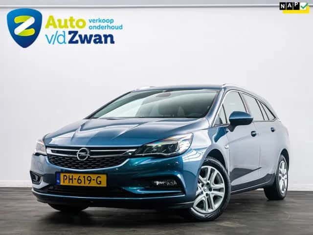 Opel Astra Sports Tourer (2017) — foto 1