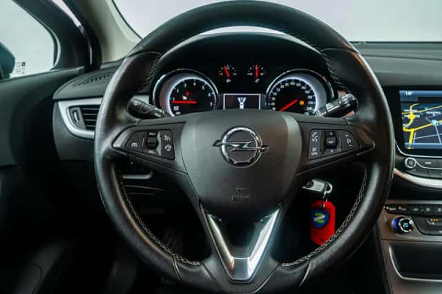 Opel Astra Sports Tourer (2017) thumbnail 16
