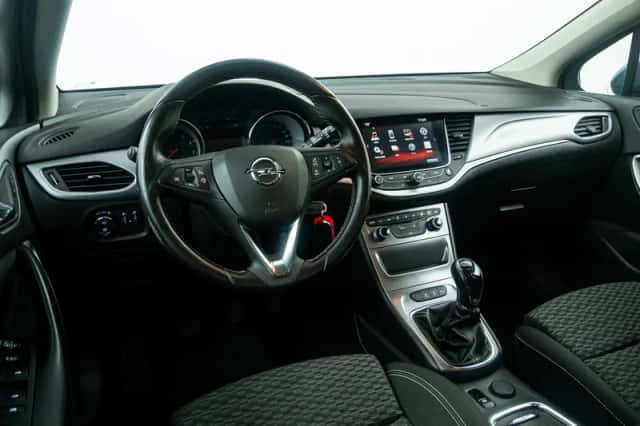 Opel Astra Sports Tourer (2017) thumbnail 17