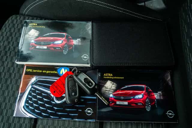 Opel Astra Sports Tourer (2017) thumbnail 30