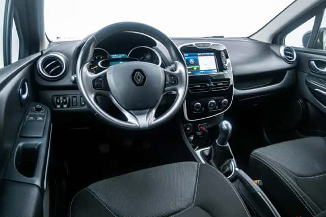 Renault Clio (2015) thumbnail 17