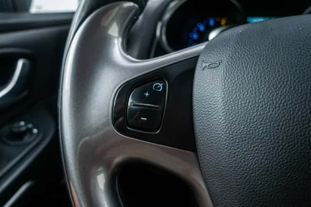 Renault Clio (2015) thumbnail 20
