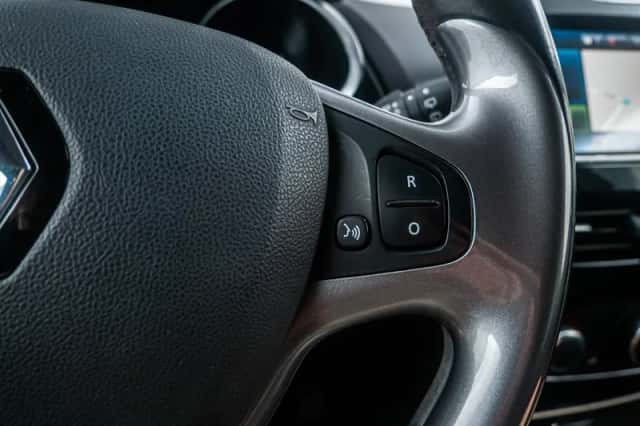 Renault Clio (2015) thumbnail 21