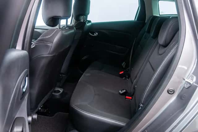 Renault Clio (2015) thumbnail 8