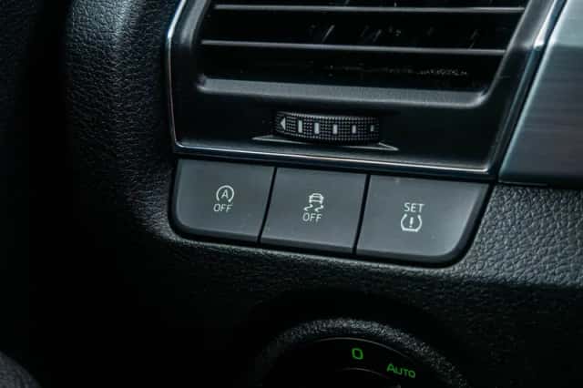 Škoda Fabia (2016) thumbnail 25