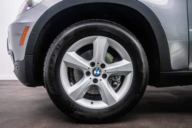 BMW X5 (2008) thumbnail 15