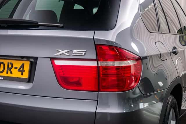 BMW X5 (2008) thumbnail 17
