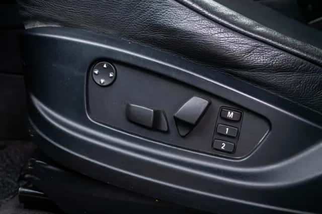 BMW X5 (2008) thumbnail 33