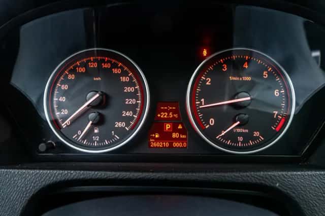 BMW X5 (2008) thumbnail 40