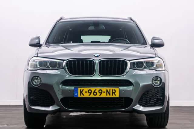 BMW X3 (2014) thumbnail 15