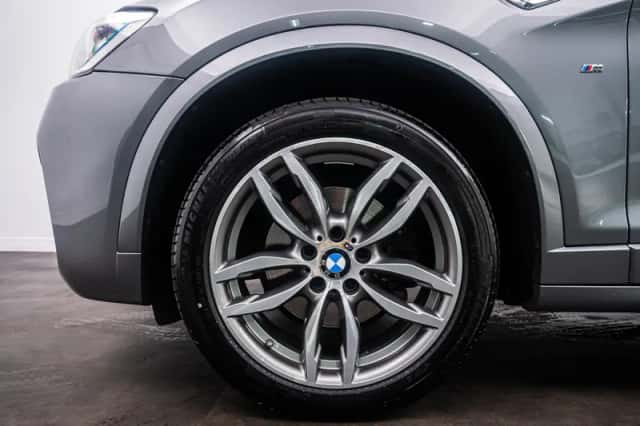 BMW X3 (2014) thumbnail 16