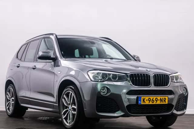 BMW X3 (2014) thumbnail 3