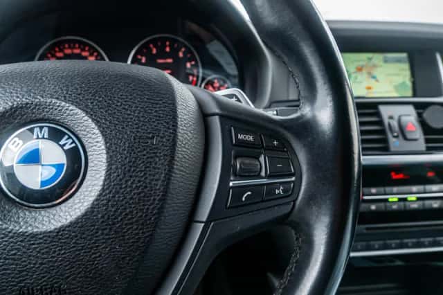 BMW X3 (2014) thumbnail 24