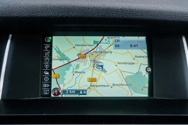 BMW X3 (2014) thumbnail 26
