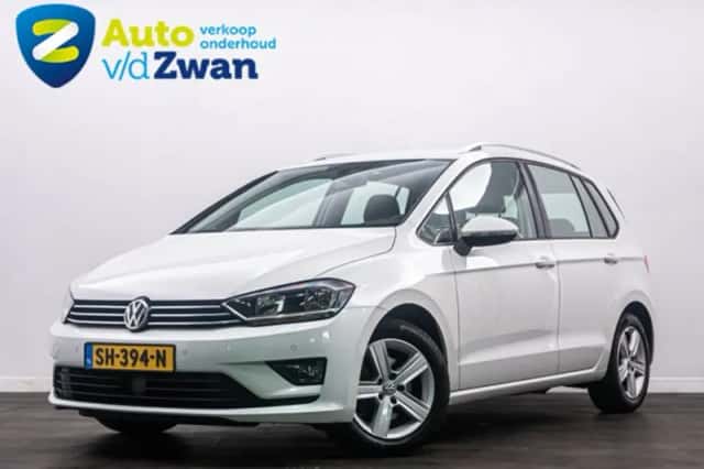 Volkswagen Golf (2015) thumbnail 1