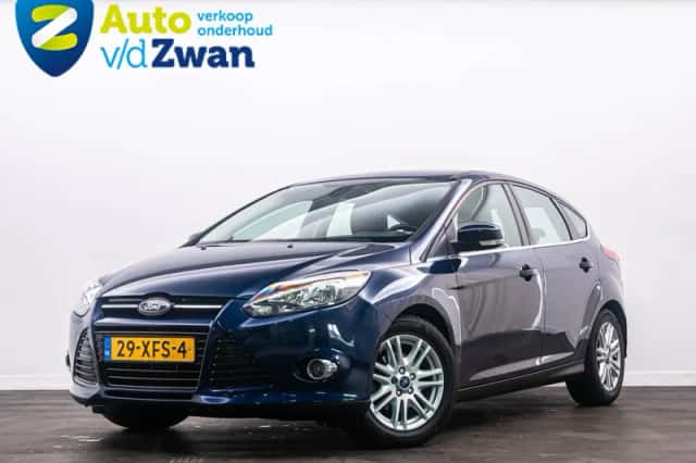 Ford Focus (2012) thumbnail 2