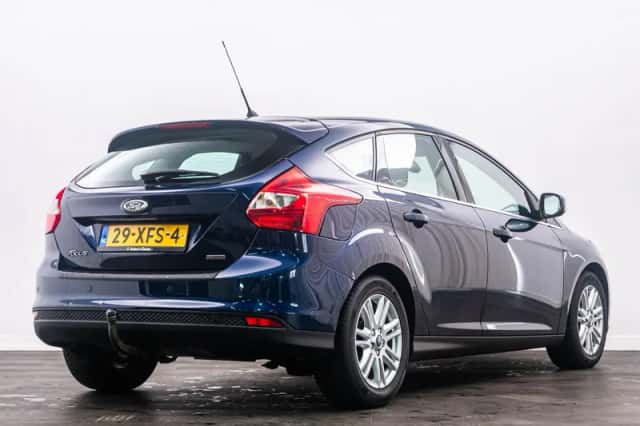 Ford Focus (2012) thumbnail 4