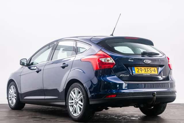 Ford Focus (2012) thumbnail 5
