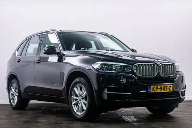 BMW X5 (2016) thumbnail 3
