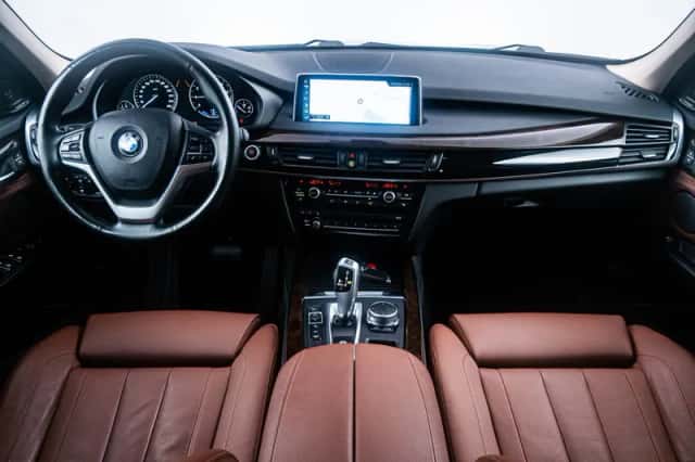 BMW X5 (2016) thumbnail 6